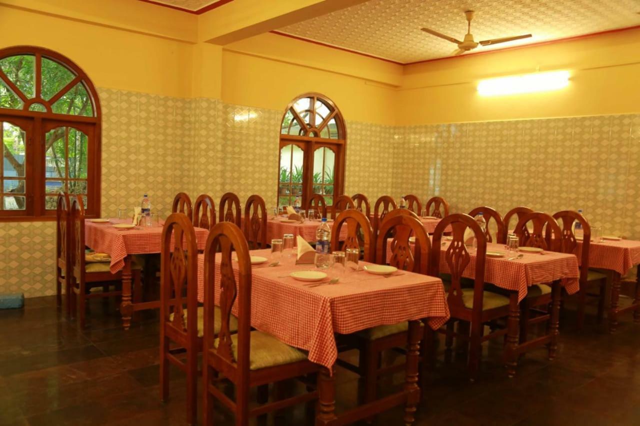 Lake Palace Family Resort Kumarakom Luaran gambar